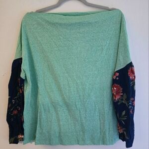 Umgee Blue Floral‎ Sleeve Mint Green Boat Neckline Top
